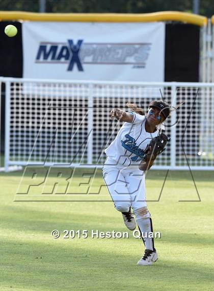 Thumbnail 1 in Grand Terrace vs. La Serna (CIF SS D3 Final) photogallery.