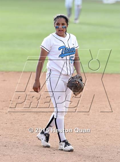 Thumbnail 2 in Grand Terrace vs. La Serna (CIF SS D3 Final) photogallery.