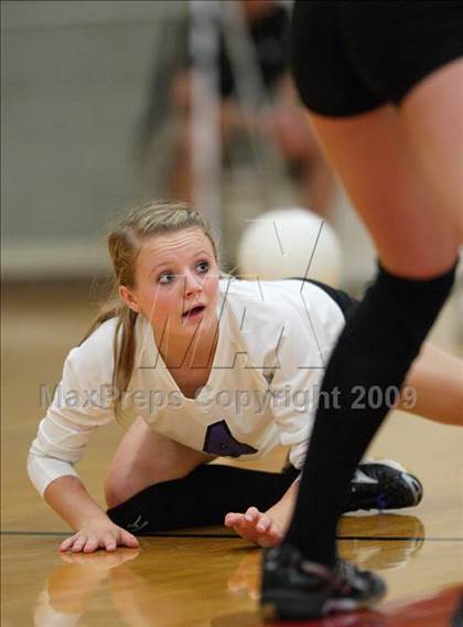 Thumbnail 3 in Cherokee Trail vs. Middle Park (Eaglecrest Invitational) photogallery.