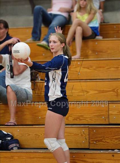 Thumbnail 2 in Cherokee Trail vs. Middle Park (Eaglecrest Invitational) photogallery.