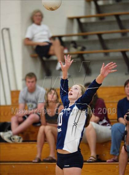 Thumbnail 3 in Cherokee Trail vs. Middle Park (Eaglecrest Invitational) photogallery.