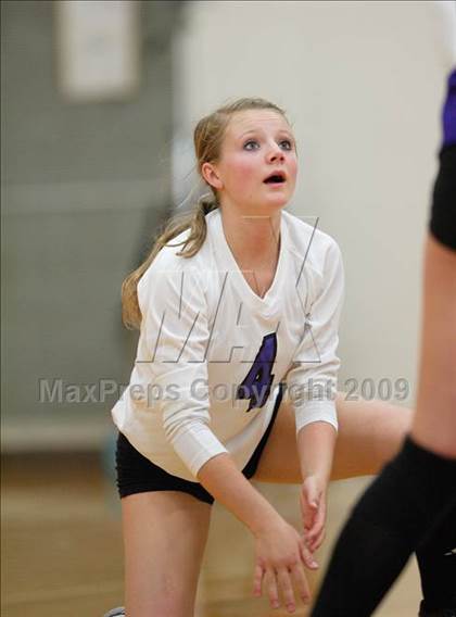 Thumbnail 1 in Cherokee Trail vs. Middle Park (Eaglecrest Invitational) photogallery.