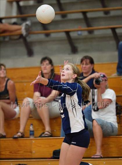 Thumbnail 3 in Cherokee Trail vs. Middle Park (Eaglecrest Invitational) photogallery.