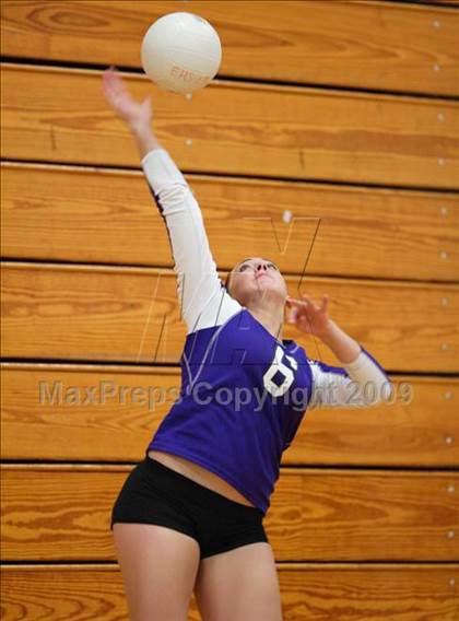 Thumbnail 3 in Cherokee Trail vs. Middle Park (Eaglecrest Invitational) photogallery.