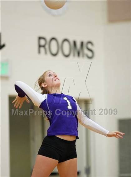 Thumbnail 3 in Cherokee Trail vs. Middle Park (Eaglecrest Invitational) photogallery.