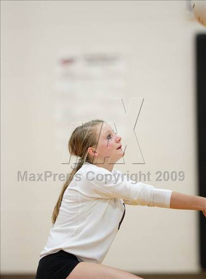 Thumbnail 2 in Cherokee Trail vs. Middle Park (Eaglecrest Invitational) photogallery.