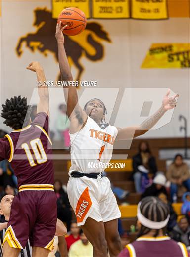 River Rouge vs Belleville (North Farmington Holiday Extravaganza)