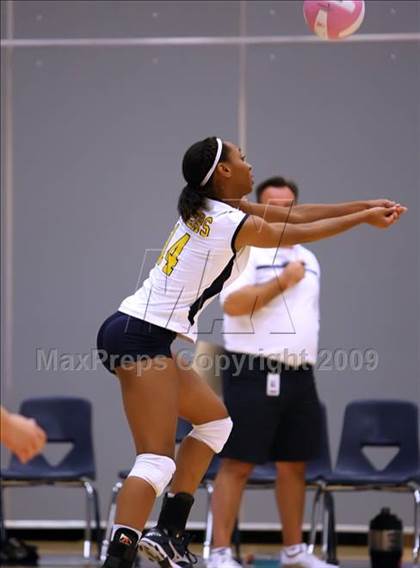 Thumbnail 1 in Langham Creek @ Stony Point (Pearland Volleyball Classic) photogallery.