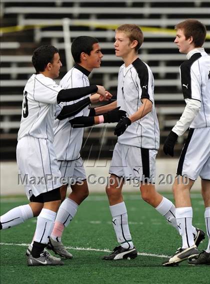 Thumbnail 2 in Poteet vs Boyd (Garland ISD Tournament) photogallery.