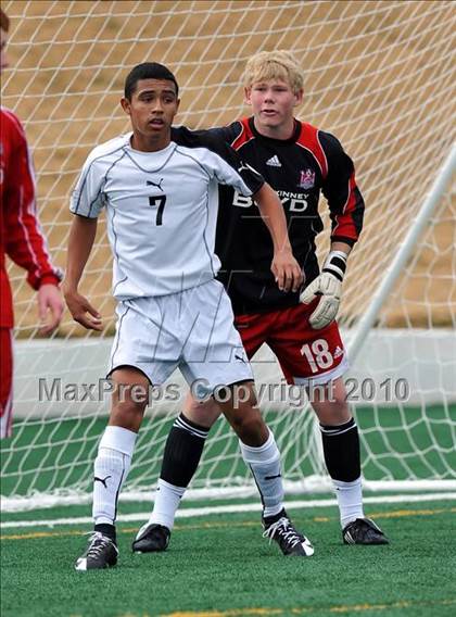 Thumbnail 1 in Poteet vs Boyd (Garland ISD Tournament) photogallery.