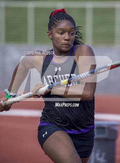 Thumbnail 1 in SS CIF Track & Field Final (Field Events) photogallery.