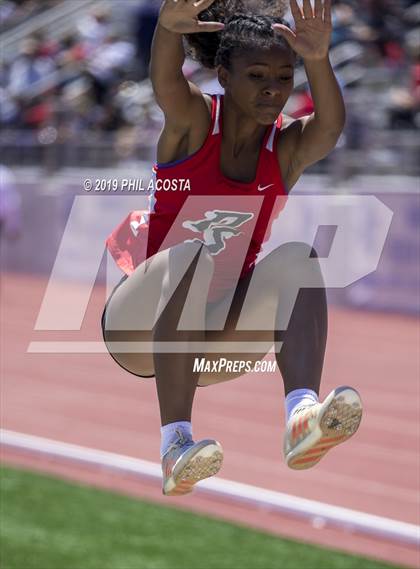 Thumbnail 2 in SS CIF Track & Field Final (Field Events) photogallery.