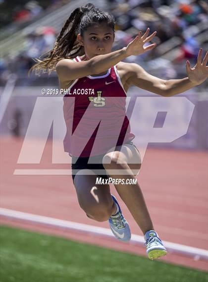 Thumbnail 2 in SS CIF Track & Field Final (Field Events) photogallery.