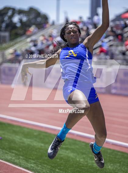 Thumbnail 2 in SS CIF Track & Field Final (Field Events) photogallery.