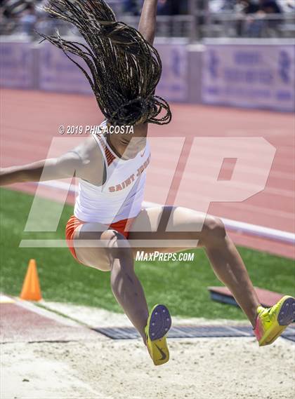 Thumbnail 2 in SS CIF Track & Field Final (Field Events) photogallery.