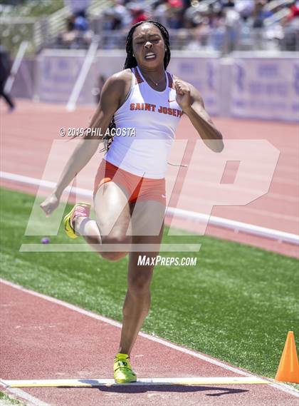 Thumbnail 1 in SS CIF Track & Field Final (Field Events) photogallery.