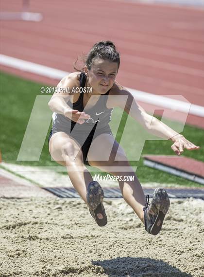 Thumbnail 1 in SS CIF Track & Field Final (Field Events) photogallery.