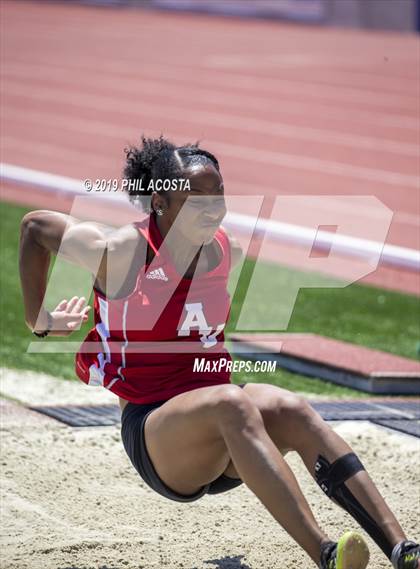 Thumbnail 1 in SS CIF Track & Field Final (Field Events) photogallery.