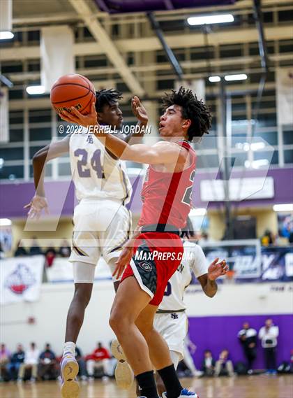 Thumbnail 2 in Broughton vs Centennial (John Wall Holiday Invitational) photogallery.