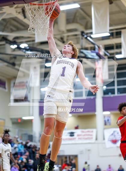 Thumbnail 1 in Broughton vs Centennial (John Wall Holiday Invitational) photogallery.