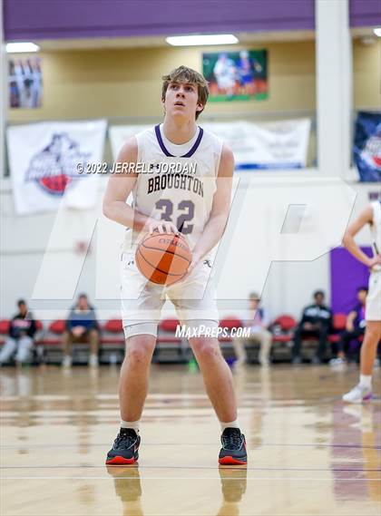 Thumbnail 2 in Broughton vs Centennial (John Wall Holiday Invitational) photogallery.