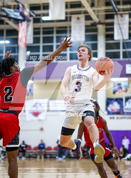 Thumbnail 3 in Broughton vs Centennial (John Wall Holiday Invitational) photogallery.