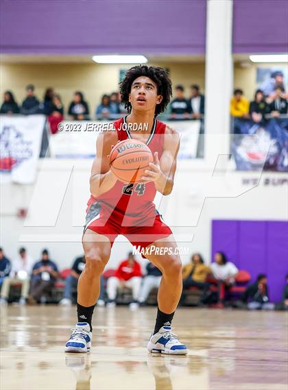 Thumbnail 3 in Broughton vs Centennial (John Wall Holiday Invitational) photogallery.