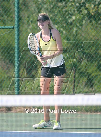 Thumbnail 1 in Apex @ Panther Creek photogallery.