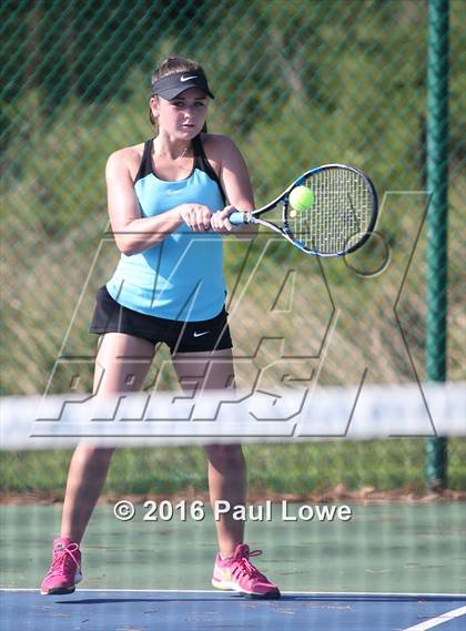 Thumbnail 1 in Apex @ Panther Creek photogallery.
