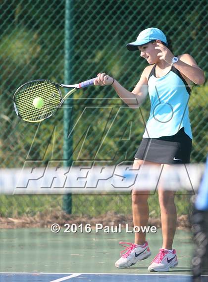 Thumbnail 1 in Apex @ Panther Creek photogallery.