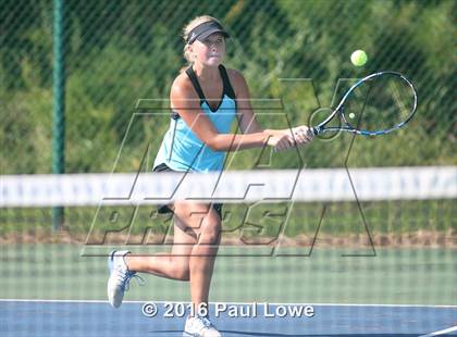 Thumbnail 1 in Apex @ Panther Creek photogallery.