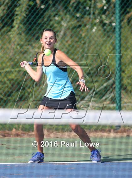 Thumbnail 2 in Apex @ Panther Creek photogallery.