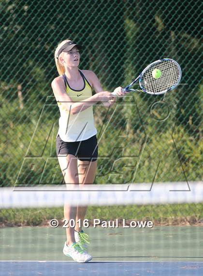 Thumbnail 3 in Apex @ Panther Creek photogallery.