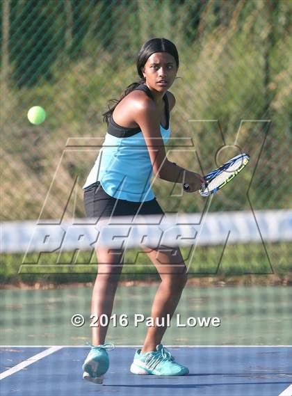 Thumbnail 1 in Apex @ Panther Creek photogallery.
