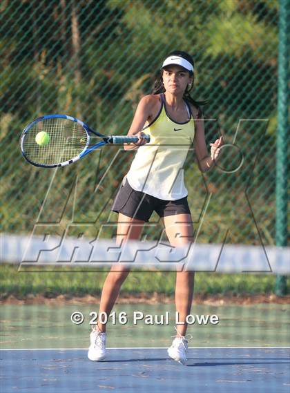 Thumbnail 3 in Apex @ Panther Creek photogallery.
