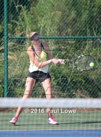 Thumbnail 3 in Apex @ Panther Creek photogallery.