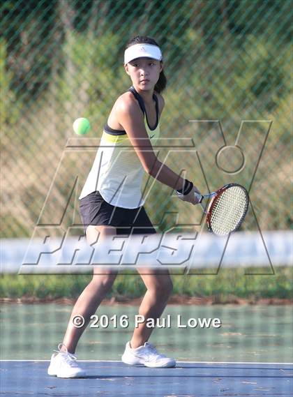 Thumbnail 2 in Apex @ Panther Creek photogallery.