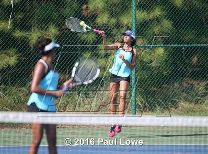 Thumbnail 2 in Apex @ Panther Creek photogallery.