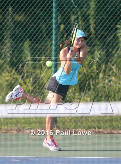 Thumbnail 3 in Apex @ Panther Creek photogallery.