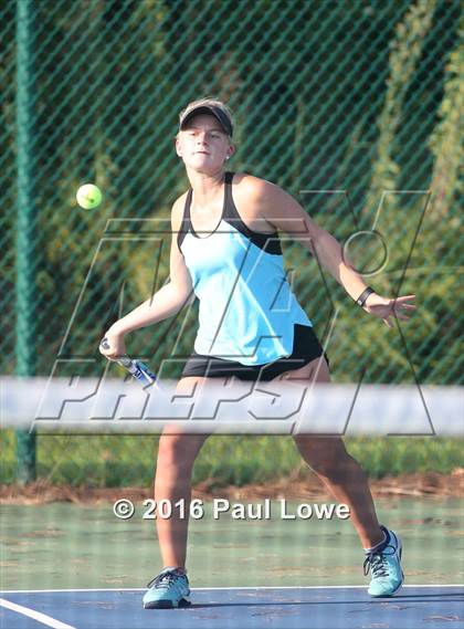 Thumbnail 2 in Apex @ Panther Creek photogallery.