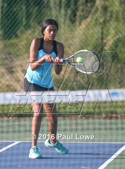 Thumbnail 2 in Apex @ Panther Creek photogallery.