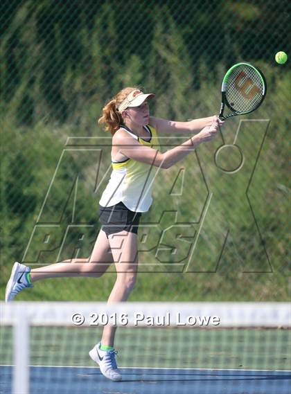Thumbnail 2 in Apex @ Panther Creek photogallery.
