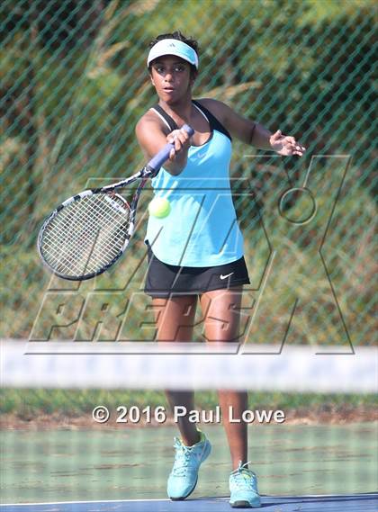 Thumbnail 3 in Apex @ Panther Creek photogallery.