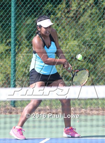Thumbnail 1 in Apex @ Panther Creek photogallery.