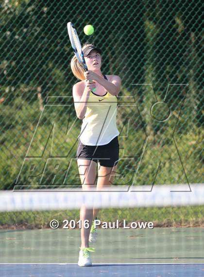 Thumbnail 2 in Apex @ Panther Creek photogallery.