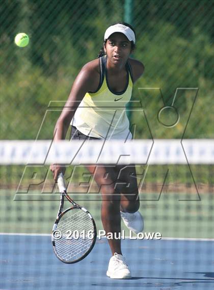 Thumbnail 1 in Apex @ Panther Creek photogallery.