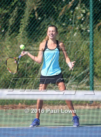 Thumbnail 1 in Apex @ Panther Creek photogallery.