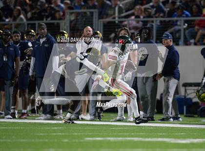Thumbnail 3 in The Woodlands vs Klein Collins (UIL 6A D1 Football Area) photogallery.