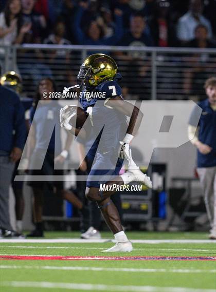 Thumbnail 1 in The Woodlands vs Klein Collins (UIL 6A D1 Football Area) photogallery.