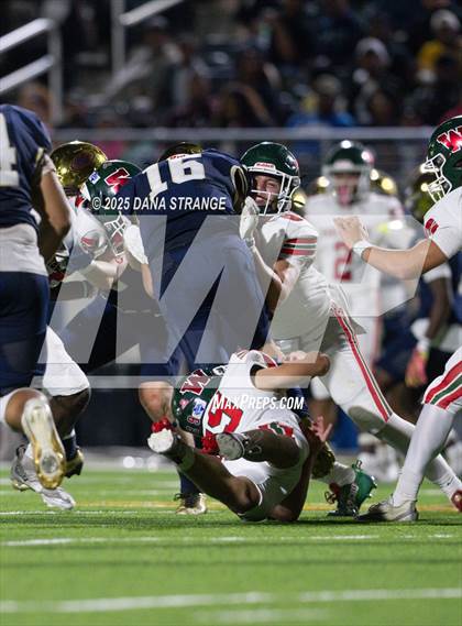 Thumbnail 2 in The Woodlands vs Klein Collins (UIL 6A D1 Football Area) photogallery.